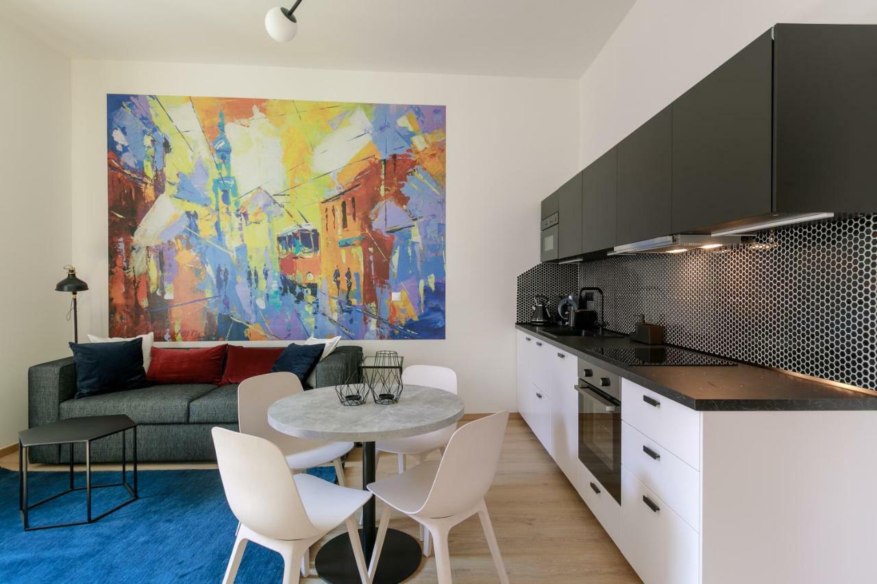 Avantgarde Apartments プルゼニ エクステリア 写真