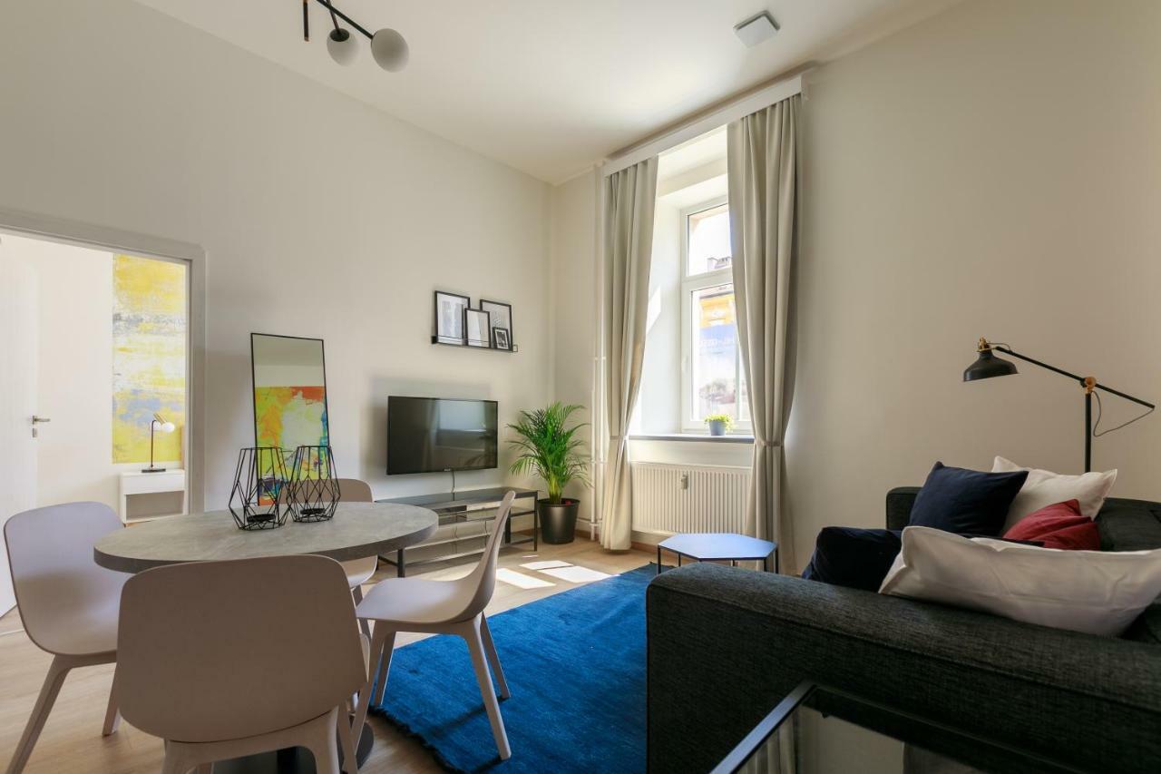 Avantgarde Apartments プルゼニ エクステリア 写真